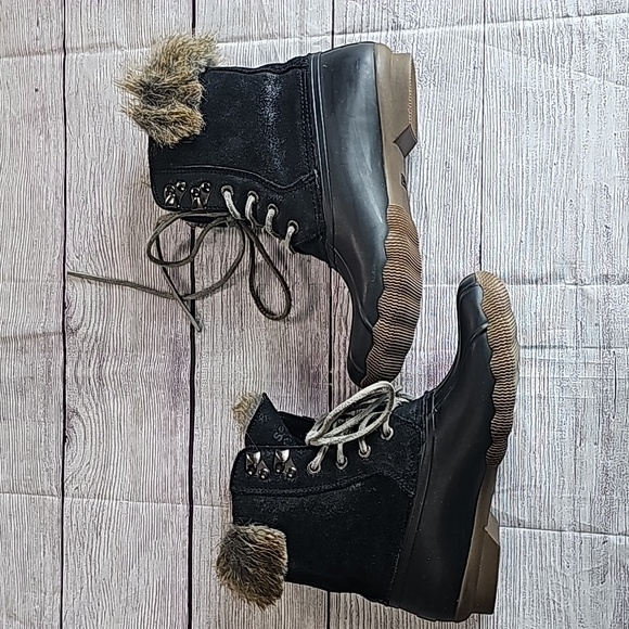 Sperry sz 6.5 duck boots, faux fur lined, black/tan - Picture 7 of 8